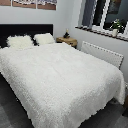 Lister Park Bradford 2bed Detached House Parking Cinema Screen Games * Bradford (West Yorkshire)