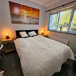 Lister Park 2bed Detached House Parking Cinema Screen Games 布雷得佛