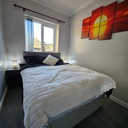 Lister Park 2bed Detached House Parking Cinema Screen Games Σπίτι διακοπών Μπράντφορντ