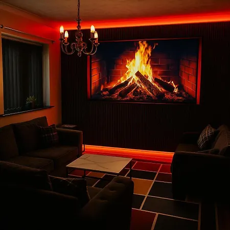 Lister Park 2bed Detached House Parking Cinema Screen Games 度假居