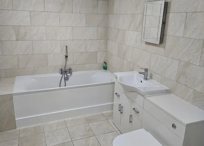 Lister Park 2bed Detached House Parking Cinema Screen Games Feriehus Bradford (West Yorkshire)