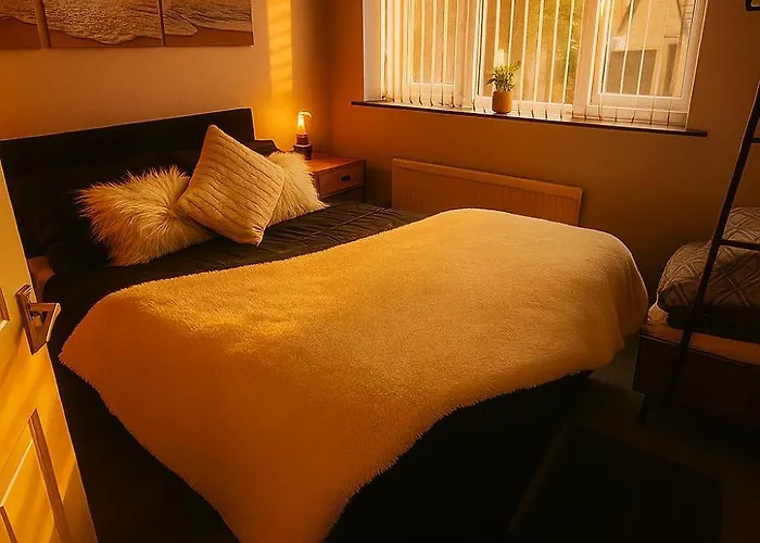 Feriehus Lister Park 2bed Detached House Parking Cinema Screen Games Bradford (West Yorkshire)